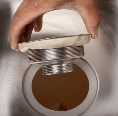 Plumber's Putty on sink drain